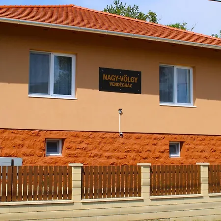 Apartment Nagy-voelgy Vendeghaz *